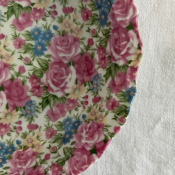 Vintage Floral Ceramic 7” Bowl - Picture 3 of 3